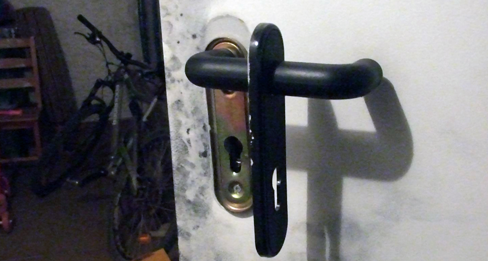 puertas de trasteros