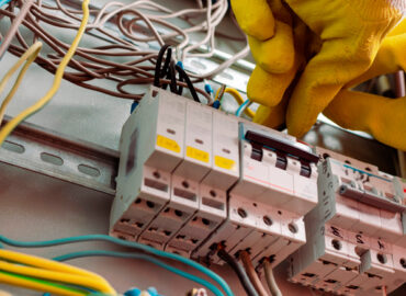 ¿Cómo solucionar averías en el cuadro eléctrico?