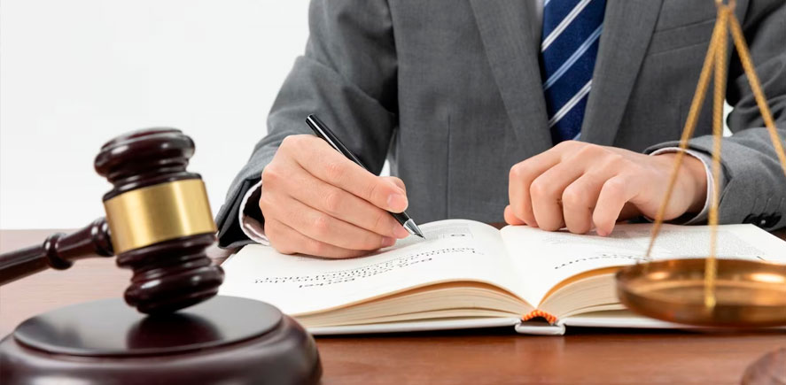 Procedimientos judiciales frente a herencias yacentes