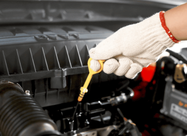 Talleres Murillo destaca la importancia del cambio de aceite en el cuidado del motor del coche