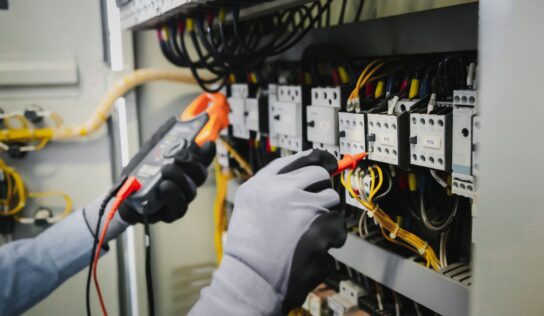 Gabi Instalaciones amplía sus servicios de electricista y fontanero en Sabadell, Terrassa, Sant Cugat y todo el Vallès