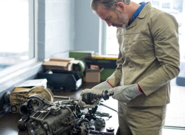 Talleres Murillo analiza los 5 hábitos de conducción que pueden favorecer la acumulación de carbonilla en el motor